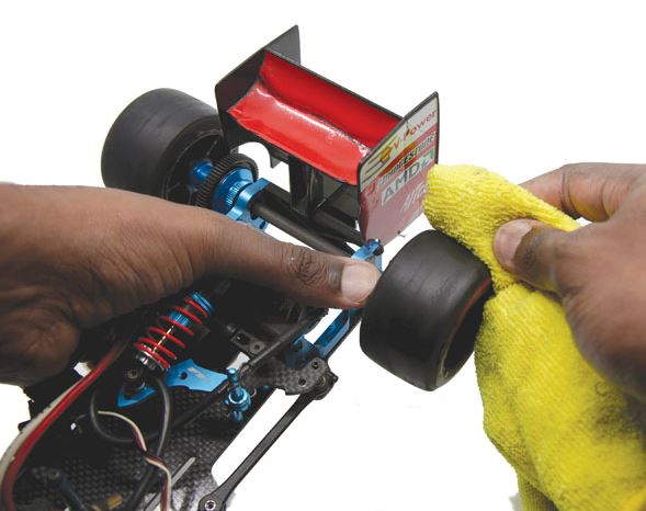 Liquid Wrench Penetrating Oil For RC Car Traction